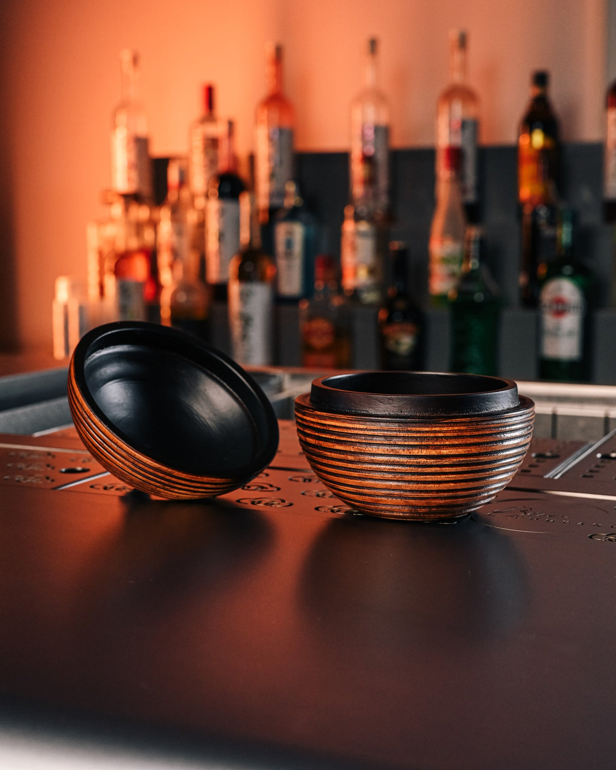 Cocktail Cloche with Smoke Effect — Dark Wood